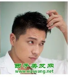 成熟男人平头碎发型