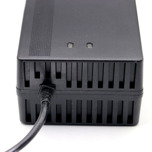 锂电池充电器智能电瓶车72v4a质保12个月太阳能充电器