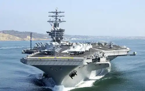 其实美国航母也用蒸汽轮机