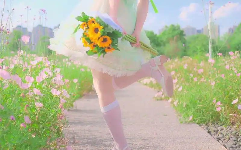 4k高清全面屏 | 这样甜的小姐姐就b站有