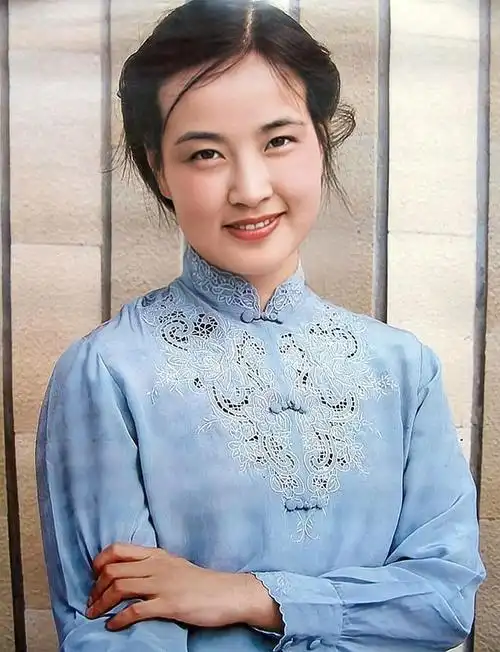 刘晓庆年轻时候的照片真的是貌美如花