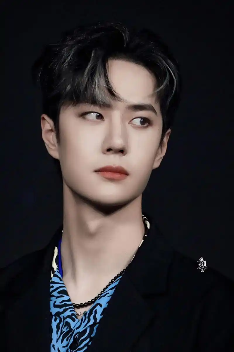 王一博美图# 这是2020年王一博在植村秀见面会上