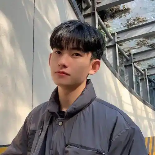 超级减龄的9款碎盖头发型