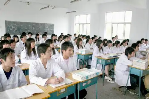 郑州白求恩医学院