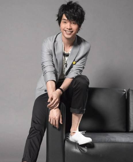 时隔10年!张栋梁帅气回归偶像剧男主,网友:他丑哭我了