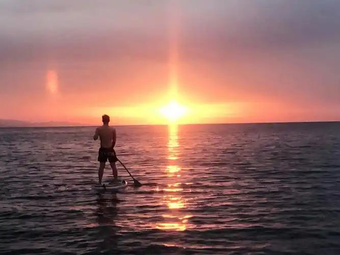 巴塞罗那sunrisepaddle桨板日出