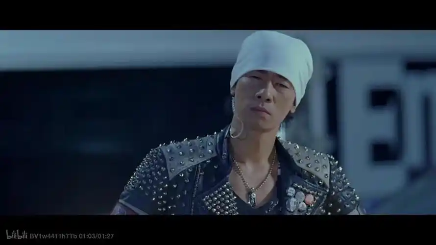 陈小春在头文字d里面可真的帅为了他去看头文字d结果只是个配角01