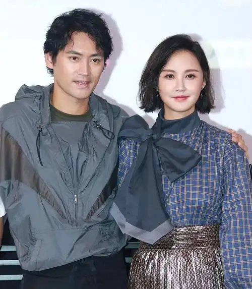 张歆艺的老公 张歆艺有几个老公