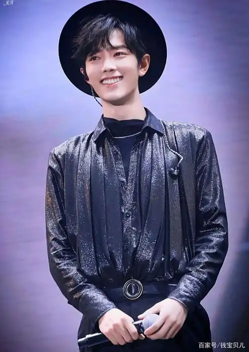 肖战的绝品天鹅颈,风姿卓然气质高贵