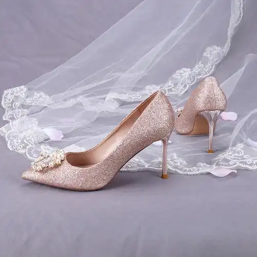 香槟色婚鞋女新娘鞋高跟水晶鞋2021年新款公主单鞋伴娘宴会礼服鞋
