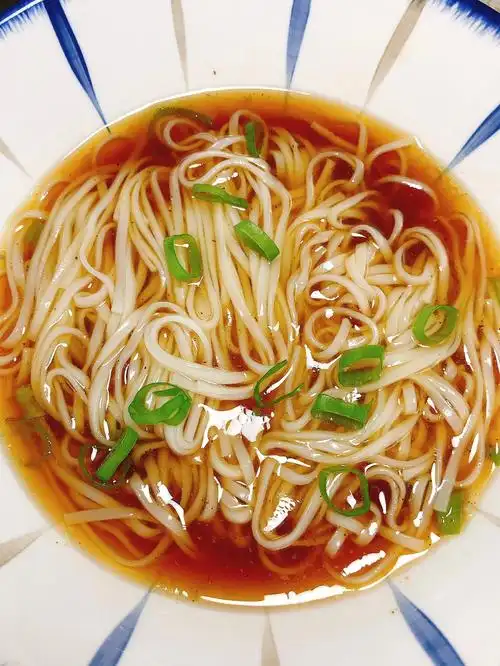 下班3分钟就能搞定的清汤面🍜