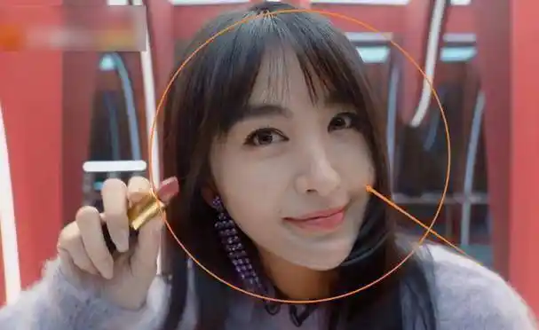 原创10年过去,李菲儿还是输给了angelababy?脸崩到不敢认