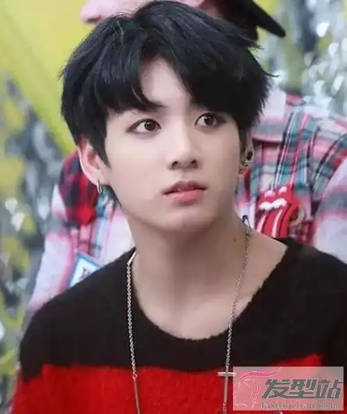 男生剪什么刘海好看 逗号刘海俏皮又显嫩