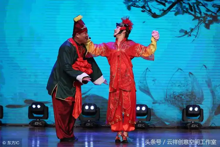 东北二人转罗成算卦完整版的(正说"二人转")