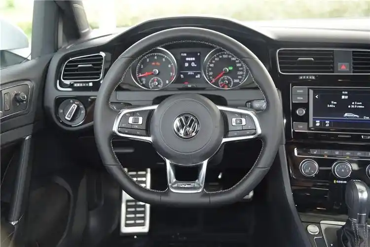 大众新高尔夫内饰公布:逼格大增