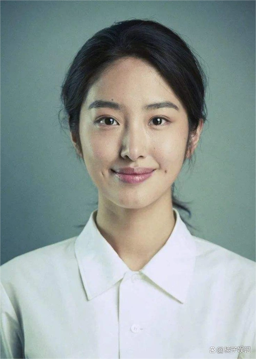 这一次离开陈金飞杨采钰把她的尴尬展现得淋漓尽致