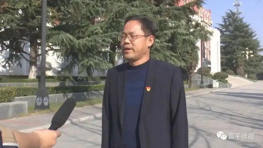 新时代文明实践在富平点赞爱心企业为迤山中学捐款100万元