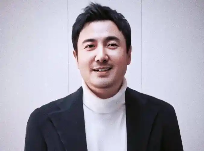 42岁沈腾瘦回军艺校草,徐峥却变了模样,挺着啤酒肚胖出了新高度_减肥