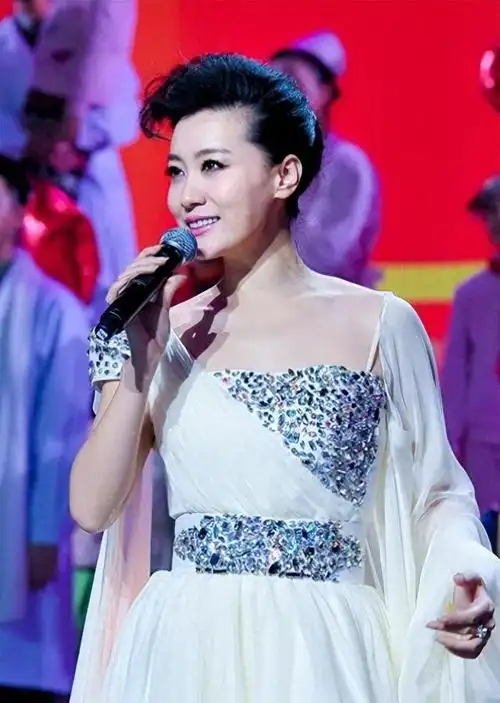 谭晶:我这辈子最正确的决定,就是为科学家丈夫生一对双胞胎