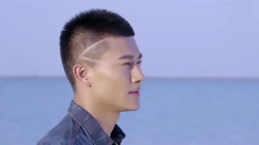 麻辣变形计:秦教官和柳教官终成眷属,画面真是不要太美,甜炸了