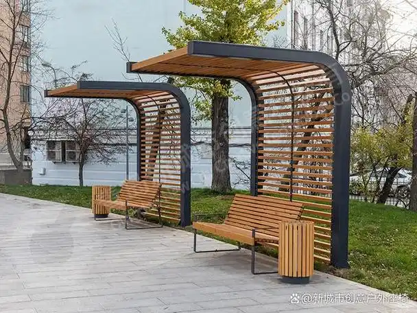 随着城市化进程的不断加速,越来越多的城市开始注重户外座椅的设计和
