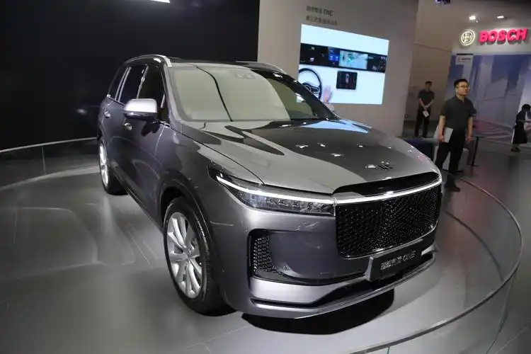 理想智造one 智能电动车,定位于豪华中大型suv级别,搭载全球领先的