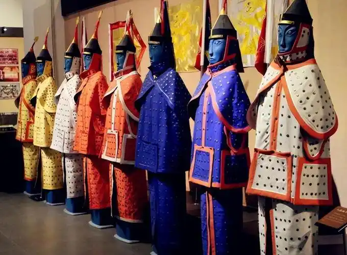 清朝早期时,国家的军队中实行的是八旗制.