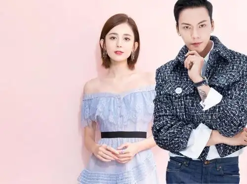 古力娜扎和陈伟霆一起出演谍战剧,一边做仰卧起坐一边亲吻