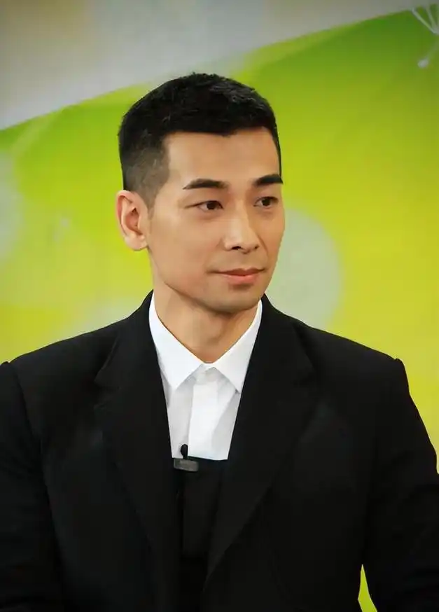 赵文卓谈李连杰我虽然是动作小王子也不是李连杰的对手