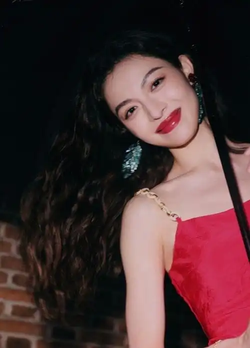 钟楚曦为自己拼一把##戛纳电影节