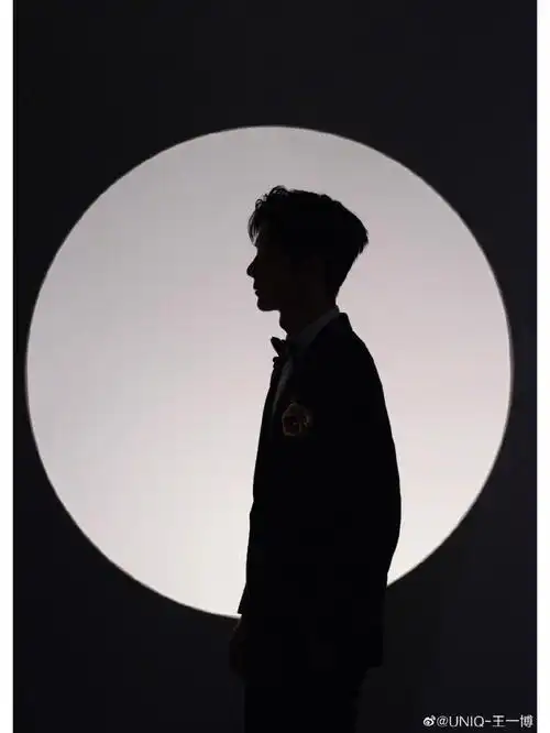 一看到侧脸,或者背影就能看出来是他#一博  #宝藏男孩王一博