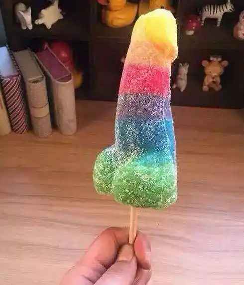 4款重口味的棒棒糖,最后一款太猥琐,真想把它们藏起来