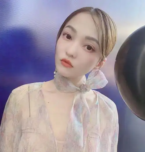 这样的张韶涵你喜欢吗?37岁还如此年轻!_高清图集_新浪网