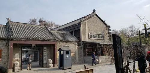 2022铁道游击队影视城游玩攻略,网上买的票,在取票口直接扫.