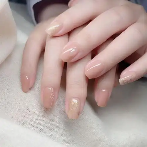 美甲帮 - 美甲图片2022新款式,简单美甲图片大全,美甲款式美甲教程