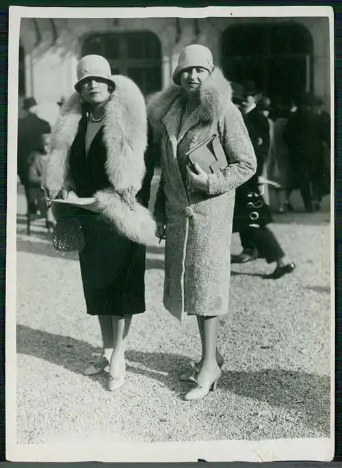 (人文历史)20世纪20年代法国时尚美女(二)(18张)