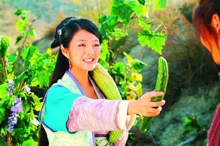 《牛郎织女》吻戏照曝光 安以轩想看田亮泳装