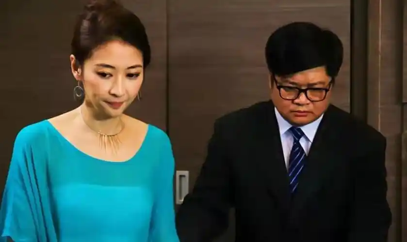 里饰演陆娴,陆娴的工作是海洋管理的一名职员,也是男主的第二任妻子