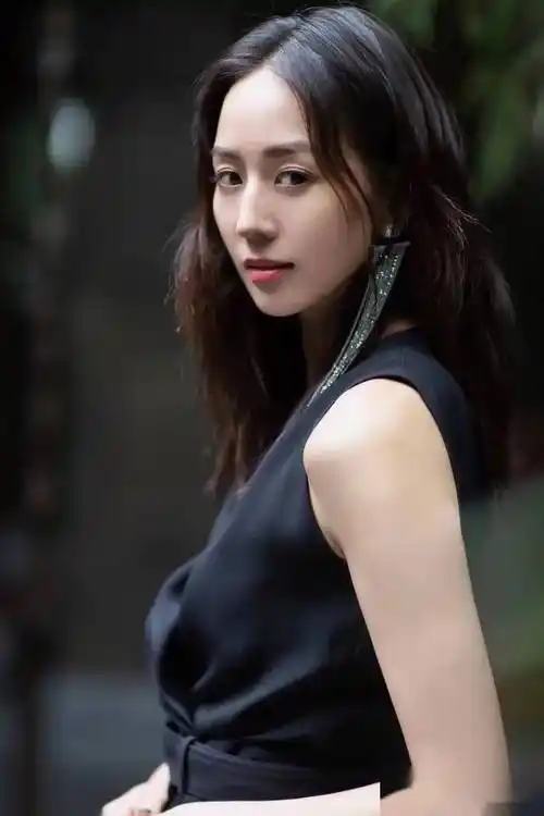 张钧甯的绝美身材,谁能抵挡得了她的魅力?