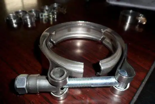 室外的镀锌钢管埋地的可以用卡箍连接吗