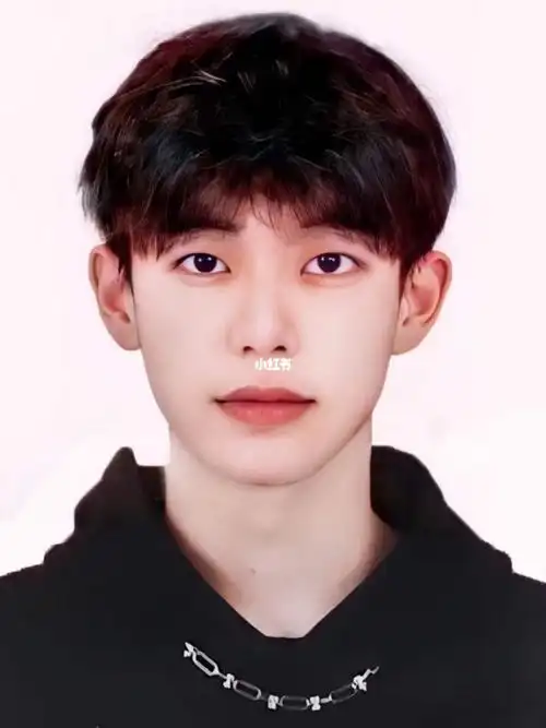 余庆伟_壁纸_证件照_余庆伟壁纸_娱乐_明星娱乐资讯