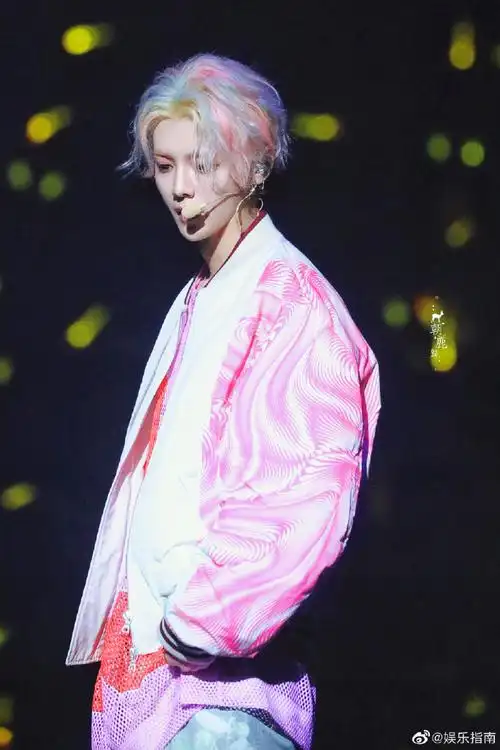 鹿晗多巴胺发色