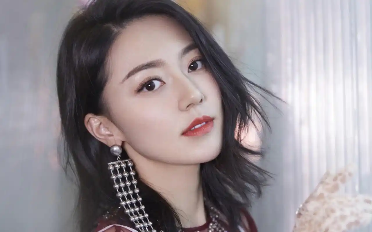 黄梦莹性感写真图片桌面壁纸