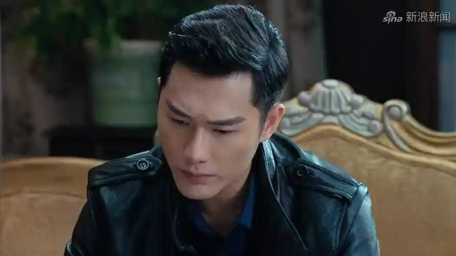 紧急追踪:徐三逃回觉华寺,刑警站点包围,就等着徐三出来!