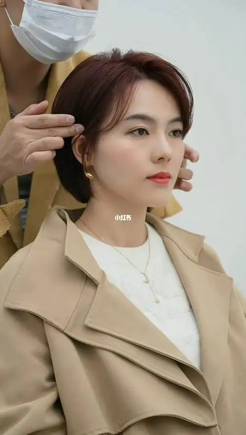 长脸如何靠发型提高颜值