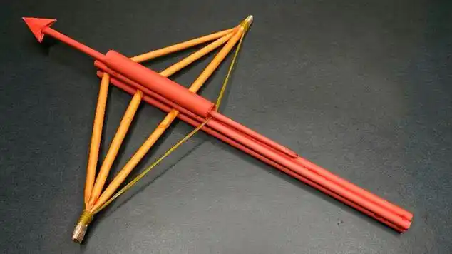 用纸做出来的玩具弩简单有趣不伤人一起来看看吧