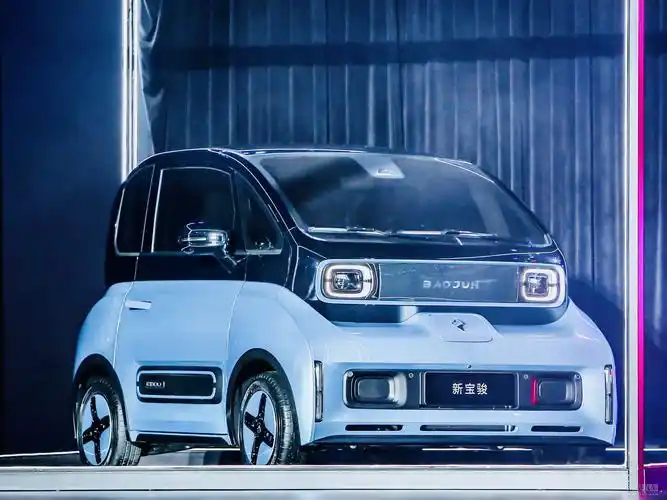 车长26米装的下尊贵后排新宝骏e300下月上市