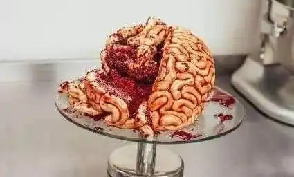 腐乳蛋糕,咸鱼蛋糕,脑浆蛋糕,已经没有人能阻止蛋糕师的脑洞了