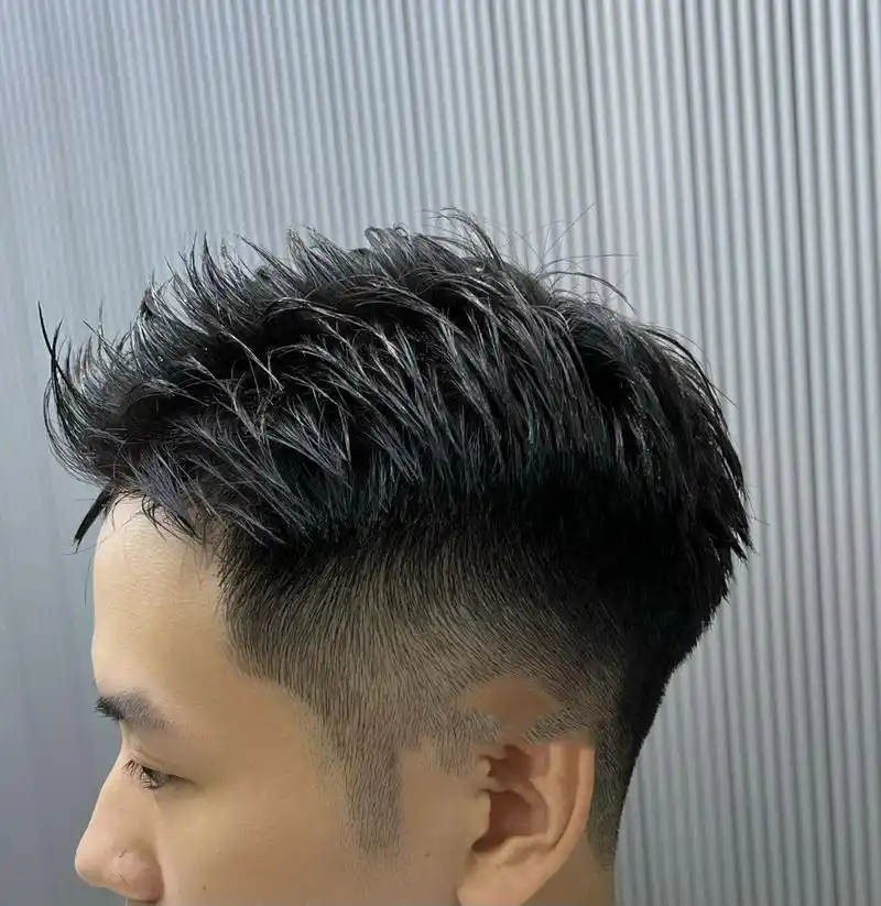 男生夏季短发 四六侧背 男生夏季短发 四六侧背