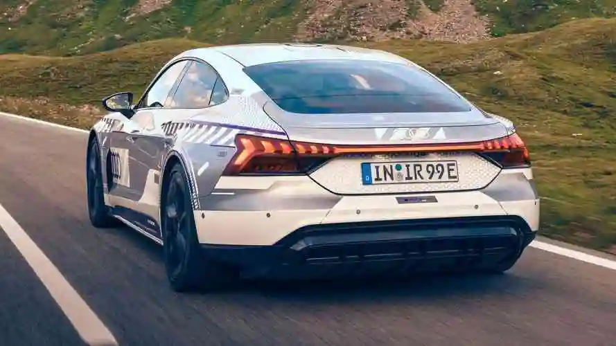 三色涂装/限量99台,奥迪rs e-tron gt冰赛版发布-车市号